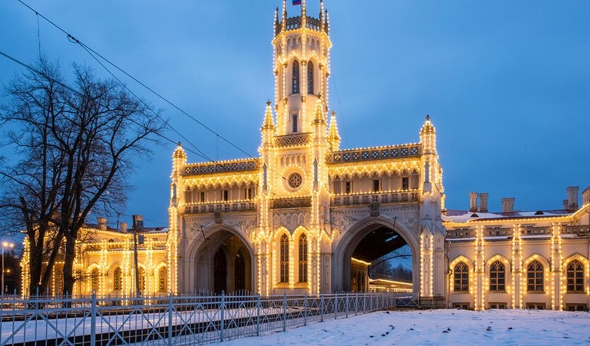 Готический вокзал в Петергофе - Школьные экскурсии от 1380 рублей