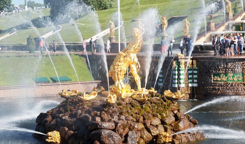 Самсон разрывающий пасть льву – сборные туры в Санкт-Петербург от 16320 рублей