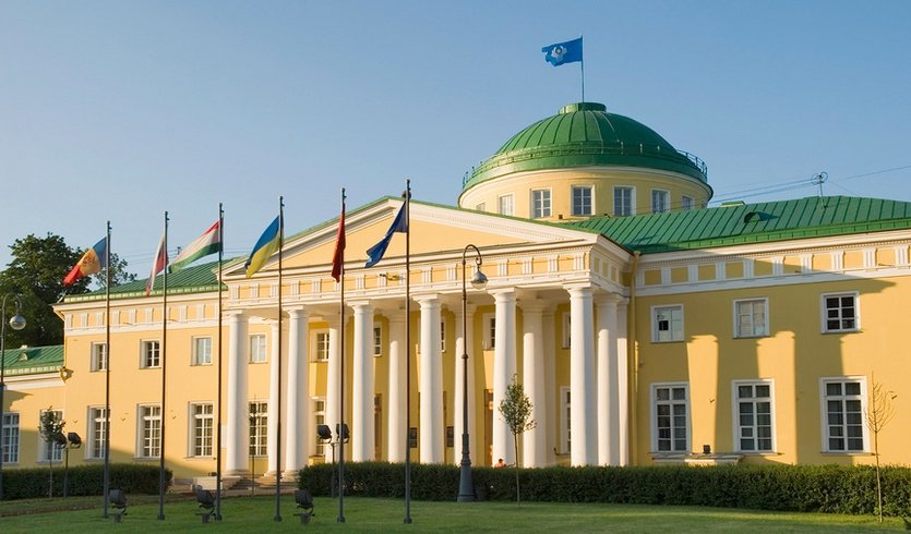 Дворцовый Петербург (для заказных групп) — Экскурсии для организованных групп от 370 рублей