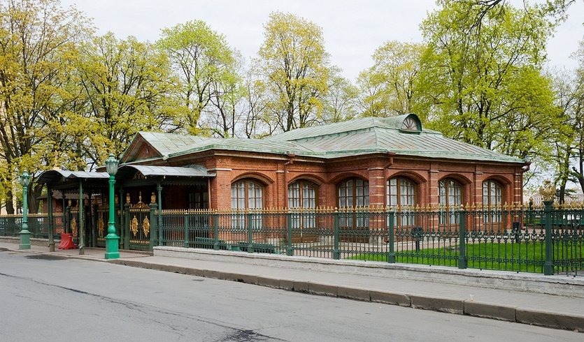 Петровский Петербург – пешеходные экскурсии для заказных групп от 290 рублей