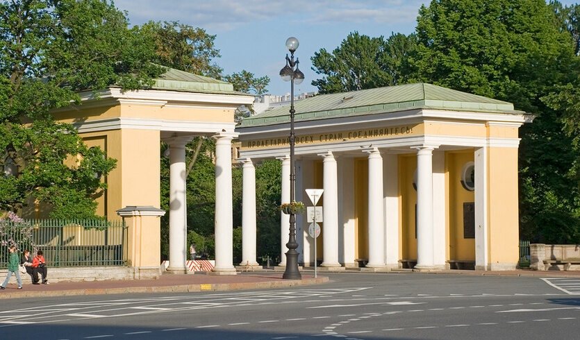 Смольный. Три эпохи — Музеи