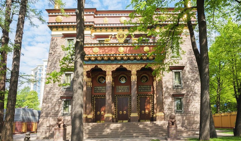 На городских окраинах: Приморский район – автобусные экскурсии для организованных групп 