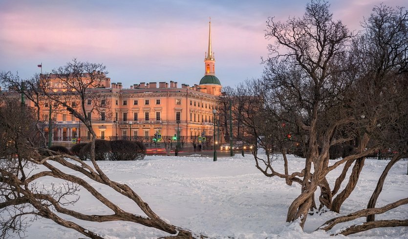 Михайловский замок — Туры в Москву от 32620 рублей 