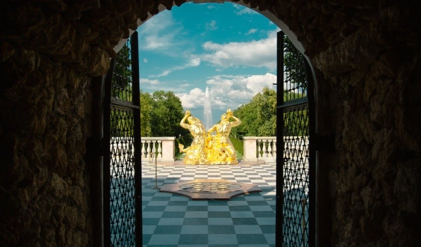 Петергоф на метеоре — экскурсия для заказных групп от 27800 рублей