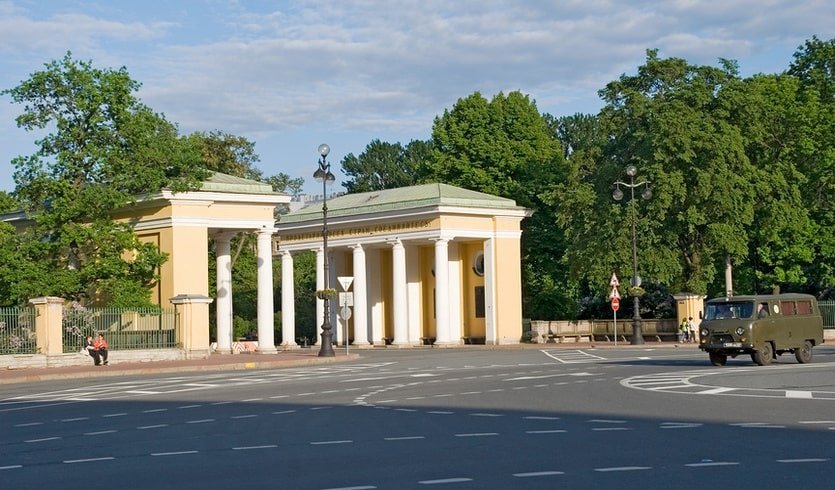 Смольный – очаг воспитания и милосердия