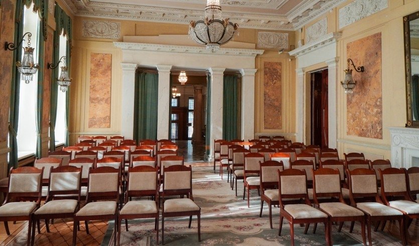 Корпоративная программа «Женские образы Петербурга» – корпоративные мероприятия от 1100 рублей