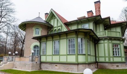 Каменный остров, часть 2 – фото №1 – Фотобанк Лори/ Александр Щепин Каменный остров, часть 2 – Пешеходные экскурсии от 600 рублей