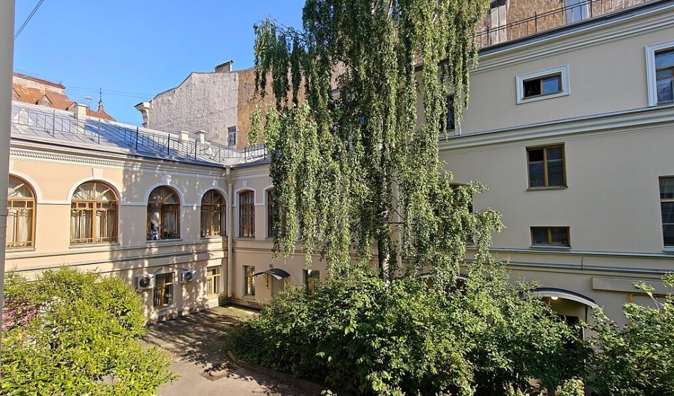 Особняк Мусиных-Пушкиных, экстерьер – музеи от 800 рублей Особняк Мусиных-Пушкиных, экстерьер – музеи от 800 рублей