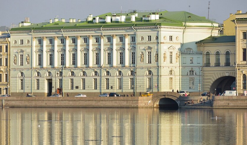 Зимние дворцы Петра I — Фото № 1 — Фотобанк Лори / Александр Алексеев Зимние дворцы Петра I — Дворцы и особняки