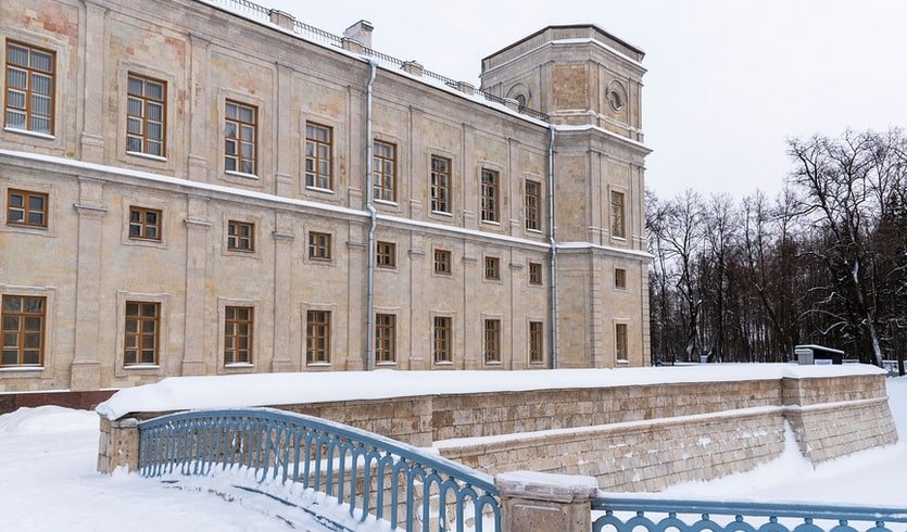 Гатчинский дворец – новогодние программы для школьных групп от 1190 рублей