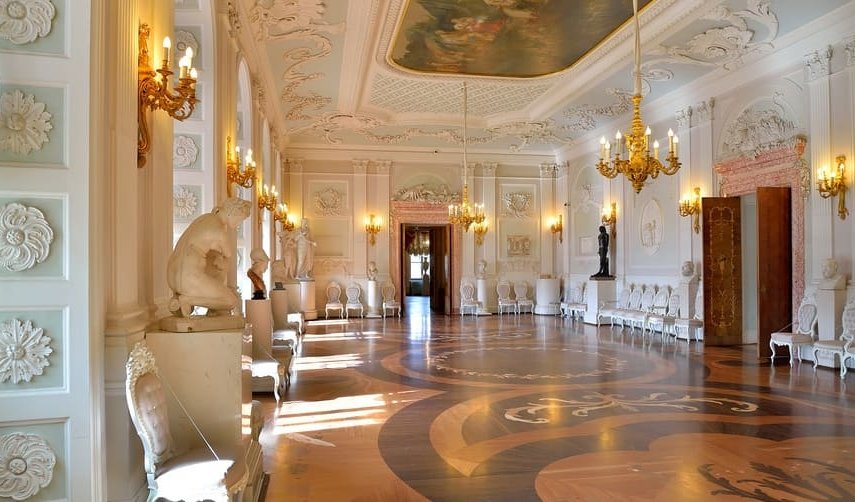 Гатчина: один и два дворца —  Индивидуальные (VIP) экскурсии и туры от 2800 рублей