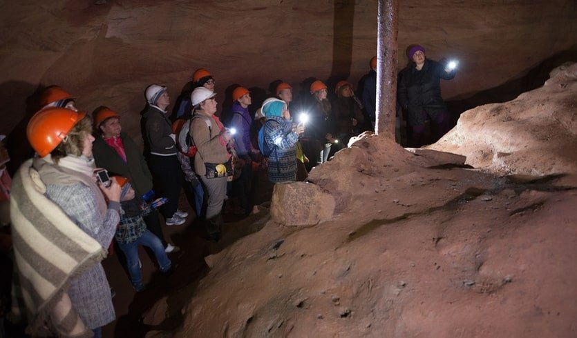 Экскурсия в Саблинских пещерах для детей и взрослых – экскурсии и программы для детей от 2450 рублей