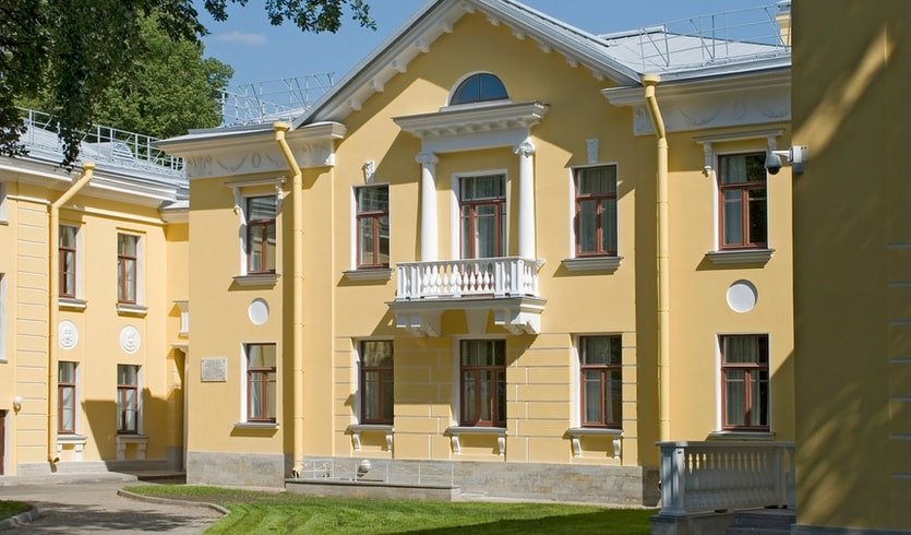 Дом ветеранов сцены имени М. Г. Савиной – автобусные экскурсии от 1700 рублей