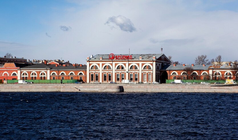 Знакомая и незнакомая Выборгская сторона. Достопримечательности старой рабочей окраины (для заказных групп) – фото №4 – Фотобанк Лори / Сергей Афанасьев Знакомая и незнакомая Выборгская сторона. Достопримечательности старой рабочей окраины (для заказных групп) – автобусные экскурсии для организованных групп