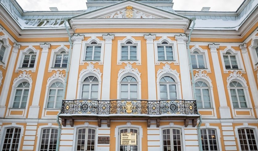 Зимние истории дворцов Петербурга (новогодний) – сборные туры в Санкт-Петербург от 7500 рублей
