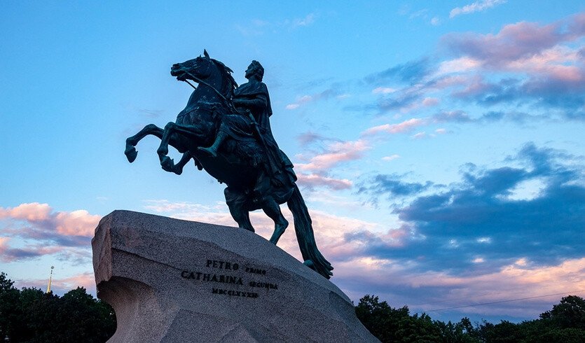 Медный всадник – выпускные вечера для 9 класса от 6850 рублей