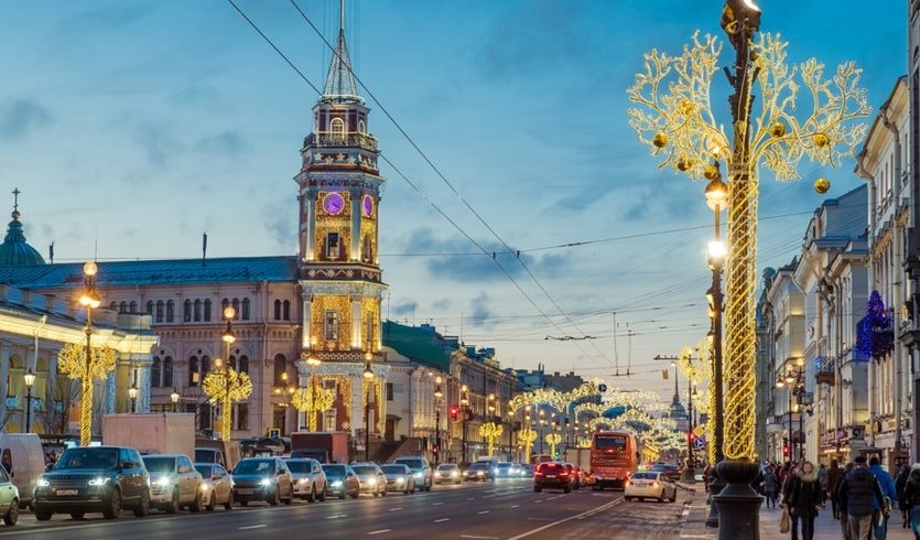 Невский проспект с новогодними украшениями – сборные туры в Санкт-Петербург от 33300 рублей