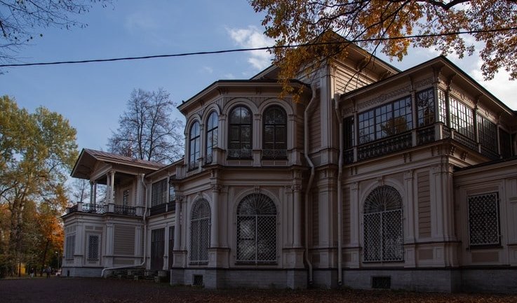 Каменный остров, часть 1 – пешеходные экскурсии Каменный остров, часть 1 – пешеходные экскурсии