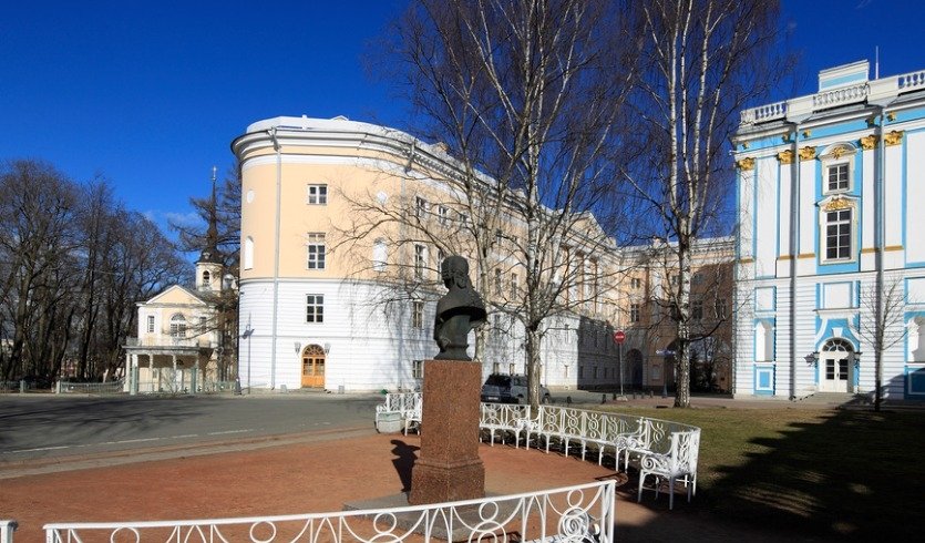 Царскосельский лицей – автобусная экскурсия от 1900 рублей