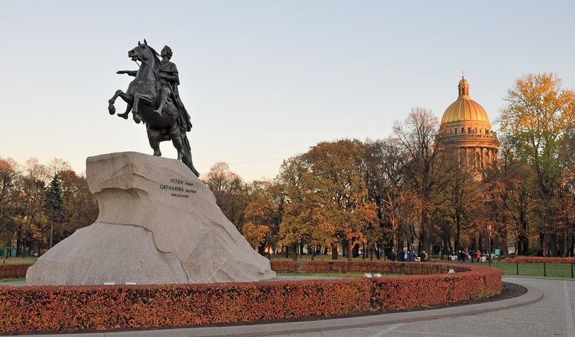 Памятник «Медный всадник» – сборные туры в Санкт-Петербург от 11000 рублей