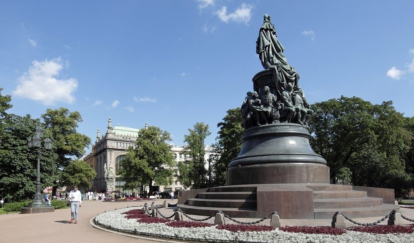 По Невскому проспекту (для школьников) – экскурсии и программы для детей от 240 рублей