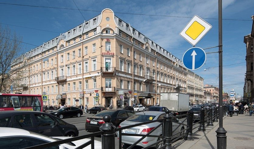 Переулками памяти в бывшую Спасскую часть – фото №4 – Фотобанк Лори/ Дмитрий Неумоин  Переулками памяти в бывшую Спасскую часть – Пешеходные экскурсии