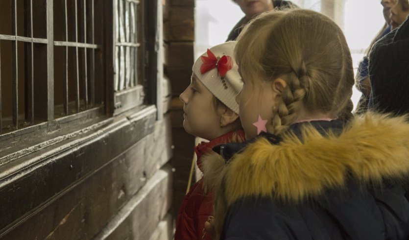 Дети в Домике Петра I – экскурсии и программы для детей от 345 рублей 