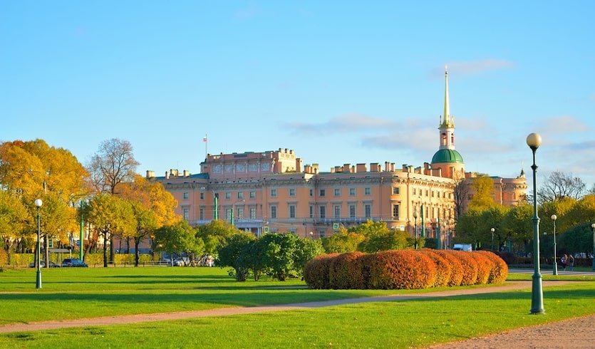 Петербургский свет: лица и судьбы: индивидуальные туры в Петербург от 5550 руб.
