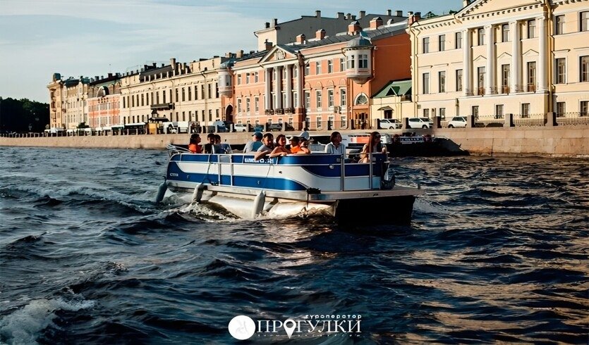 Набережная реки Фонтаки – водные обзорные от 900 рублей