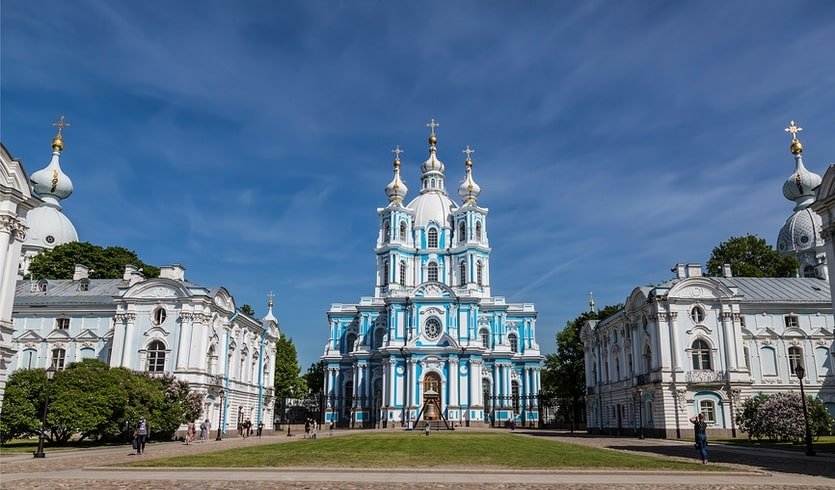 Смольный собор – экскурсии и программы для детей от 720 рублей