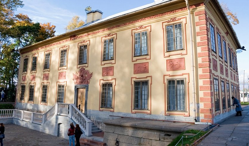 Летний дворец Петра Первого – Экскурсии дворцы и особняки от 1500 рублей 