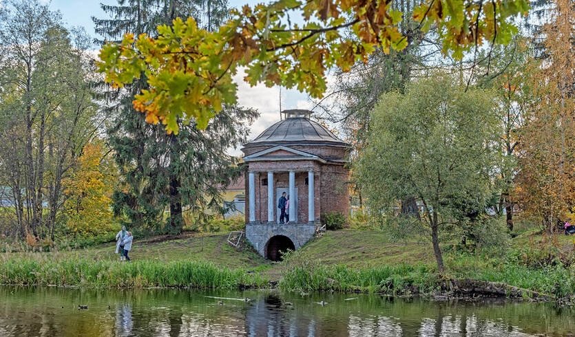 Приютино. Усадьба Пушкинской поры — фото № 2 — Фотобанк Лори / Румянцева Наталия Приютино. Усадьба Пушкинской поры — Автобусные загородные