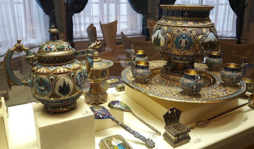 Новогодний Петербург и музей Фаберже — индивидуальные экскурсии от 2800 руб.