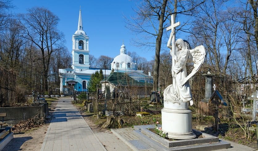 Смоленское православное кладбище (для групп) – пешеходные экскурсии для заказных групп от 290 рублей