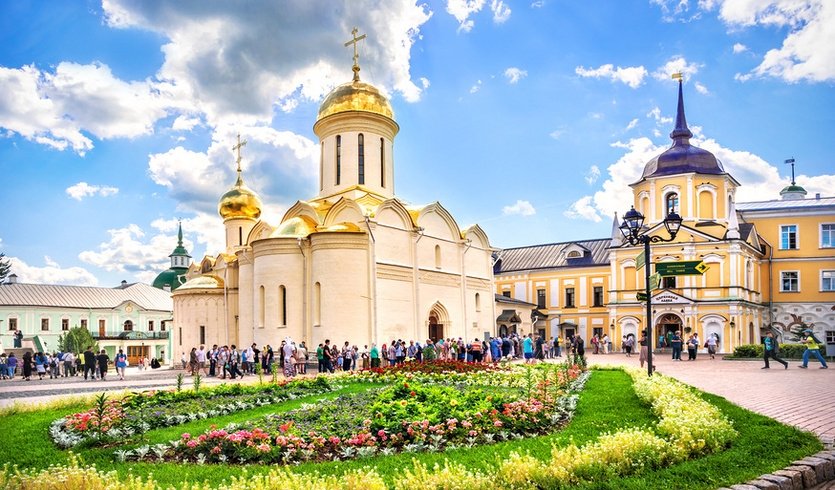 Троице-Сергиева лавра Троице-Сергиева лавра