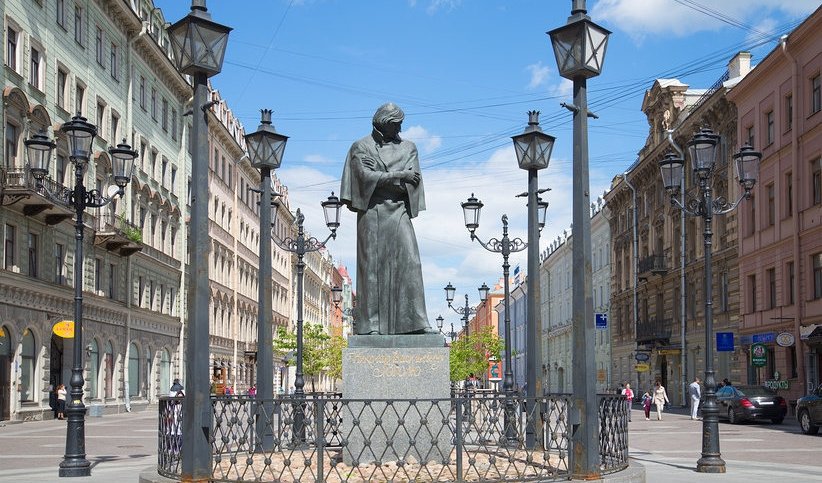 Николай Гоголь в Петербурге Николая I — фото № 3 — Фотобанк Лори / Виктор Карасев Николай Гоголь в Петербурге Николая I — автобусная экскурсия