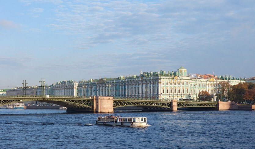Санкт-Петербург. Эрмитаж – водные экскурсии по рекам и каналам от 1300 рублей