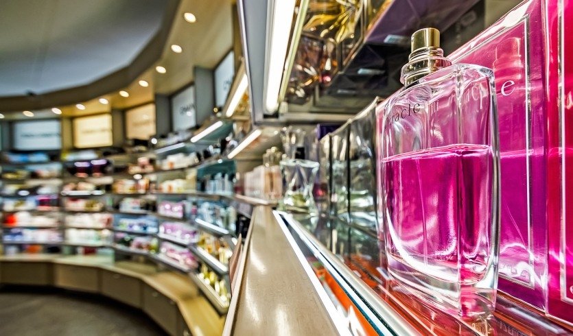 Модный Петербург: XX век – пешеходные экскурсии от 600 рублей Photo by alexey turenkov on Unsplash 