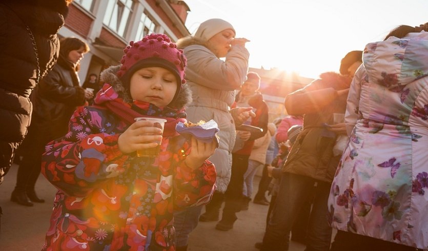 Масленица идет, блин да мед несет! (для школьных групп) — Экскурсии для школьников в Санкт-Петербурге под заказ от 1135 рублей