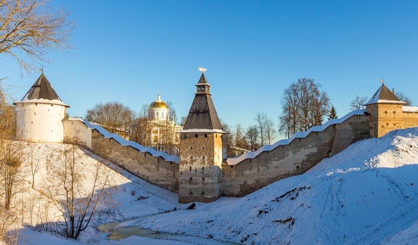 Свято-Успенский Псково-Печерский Мужской Монастырь – туры и экскурсии в Псков от 7650 рублей