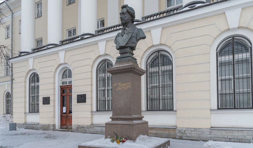 Пушкинский дом. Литература 1-й половины XIX века — Фото № 4 — Фотобанк Лори / Румянцева Наталия Пушкинский дом. Литература 1-й половины XIX века — Музеи