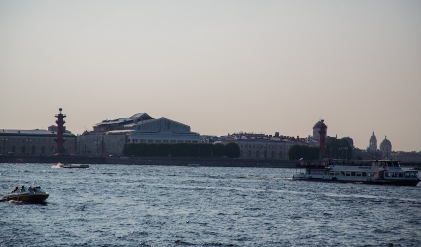 Васильевский остров – водные экскурсии по рекам и каналам от 1000 рублей Васильевский остров – водные экскурсии по рекам и каналам от 1000 рублей