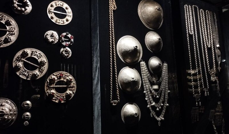 Экспонаты выставки – интерьерные экскурсии от 1400 рублей