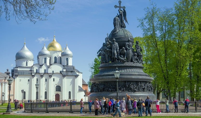 Монумент «Тысячелетие России» – туры в Новгородскую область от 12390 рублей