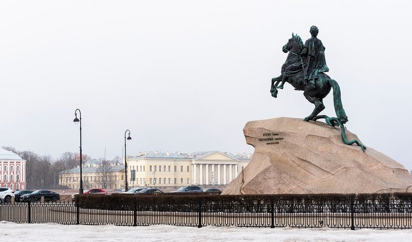 Сенатская площадь – сборные туры в Санкт-Петербург от 11500 рублей