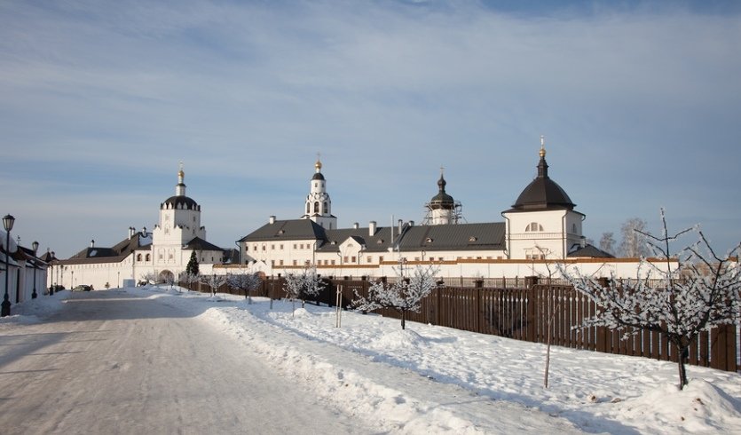 Свияжский богородице-успенский мужской монастырь — Туры из Санкт-Петербурга на новогодние праздники от 14060 рублей