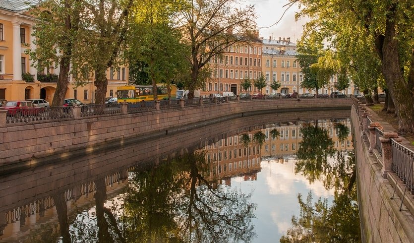 Набережная канала Грибоедова – водные экскурсии по рекам и каналам от 800 рублей Набережная канала Грибоедова – водные экскурсии по рекам и каналам от 800 рублей
