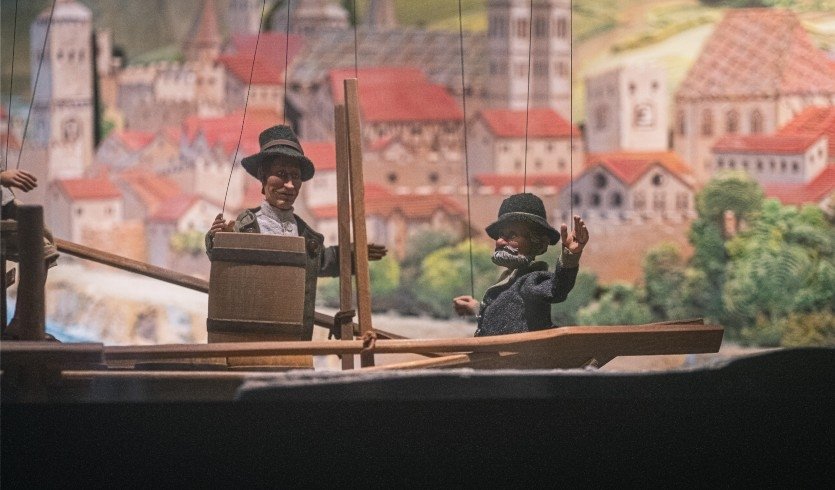 Экскурсия по театру Karlsson Haus + мастер-класс по теневому театру – фото №2 Photo by Free Walking Tour Salzburg on Unsplash  Экскурсия по театру Karlsson Haus + мастер-класс по теневому театру – Сборные экскурсии, мастер-классы, квесты для школьников в Санкт-Петербурге от 1400 рублей