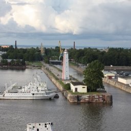 Петровский док