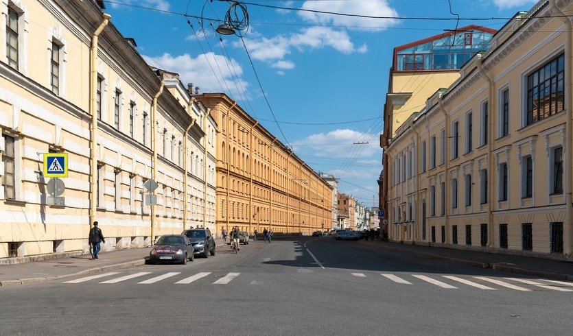 Комплекс построек Главного дворцового управления на Прачечном дворе. Училище правоведения – пешеходные экскурсии от 600 рублей